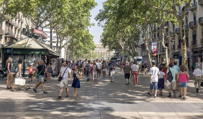 Le Ramblas sono il viale più famoso di Barcellona