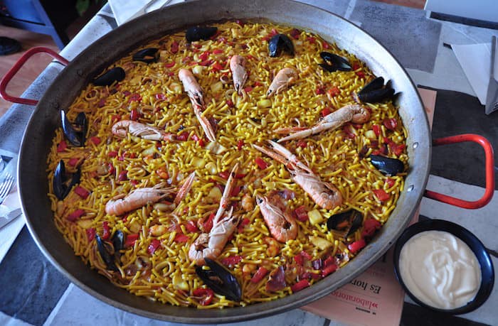 Fideua