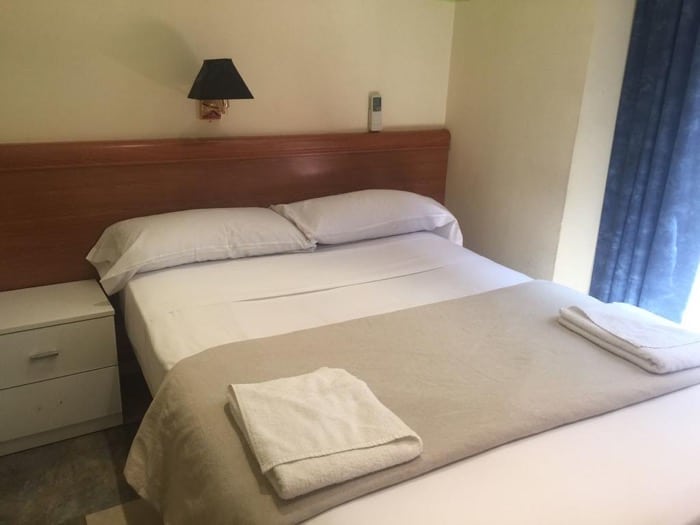 hostal mont thabor